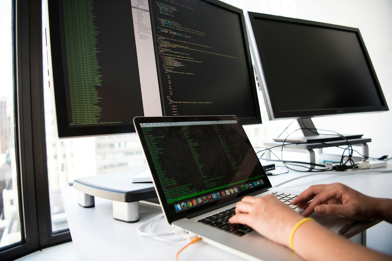 Investing in decent web hosting is a smart move for savvy businesses Wordpress SEO Expert